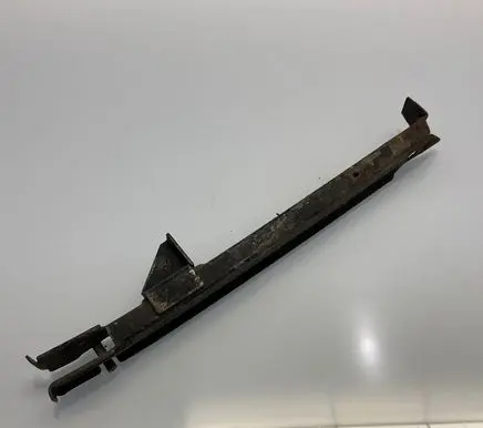 Mercedes-Benz E W211 Front bumper mounting bracket A2118801214 2118801214