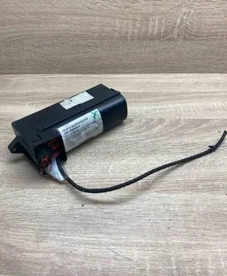 Volkswagen Touran I Fuse box set 1T1970099 0413202576