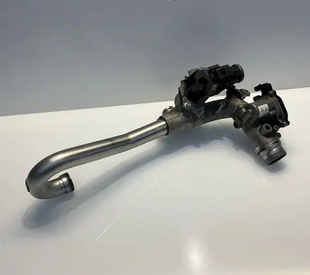 Mercedes-Benz B W246 W242 Throttle valve A6070900070 6070900070