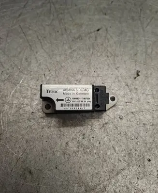 Mercedes-Benz E W210 Airbag deployment crash/impact sensor 0018205626 A6T0F05ANJ7