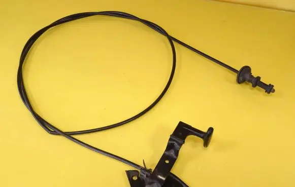 Engine bonnet/hood lock release cable