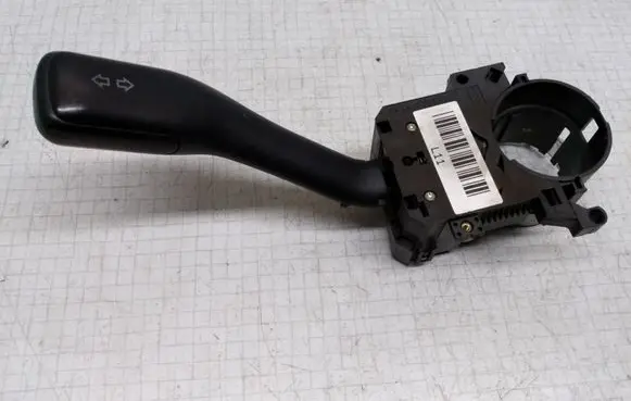 Volkswagen Golf IV Indicator stalk 8L0953513M