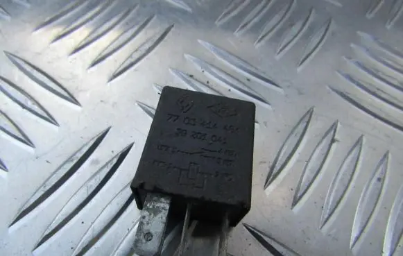 Renault Megane I Other relay 7700414484