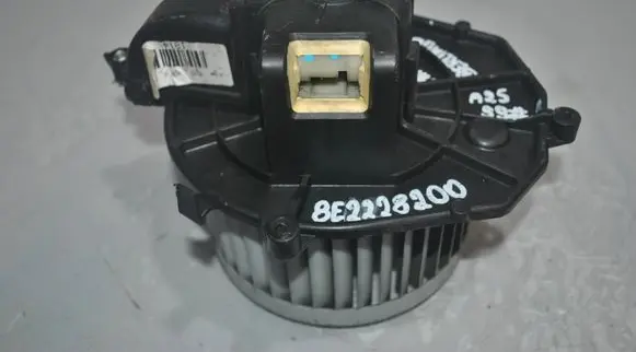 Peugeot Partner Heater fan/blower 5E2228200
