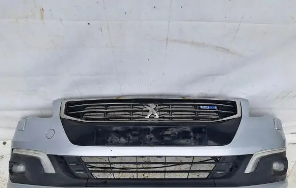 Peugeot 508 Front bumper