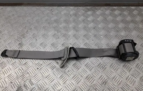 Cadillac CTS Rear seatbelt 22988566