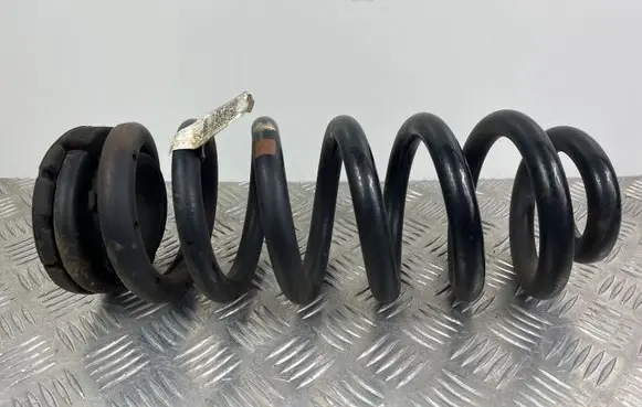 Jeep Grand Cherokee Rear coil spring 68506685AA