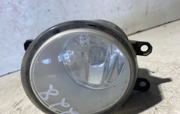 Toyota Auris 150 Front fog light 812200D040 89204012