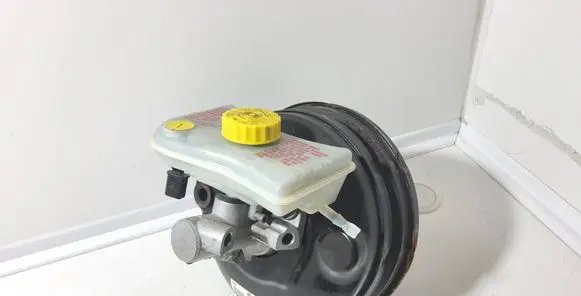 Audi A6 S6 C6 4F Brake booster 4F0612105G 8E0611301G