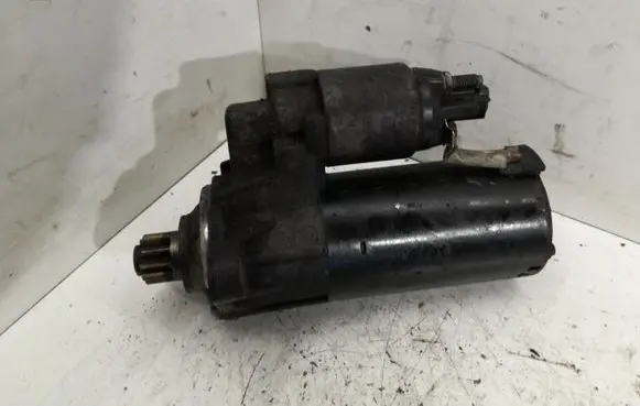 Volkswagen PASSAT B6 Starter motor