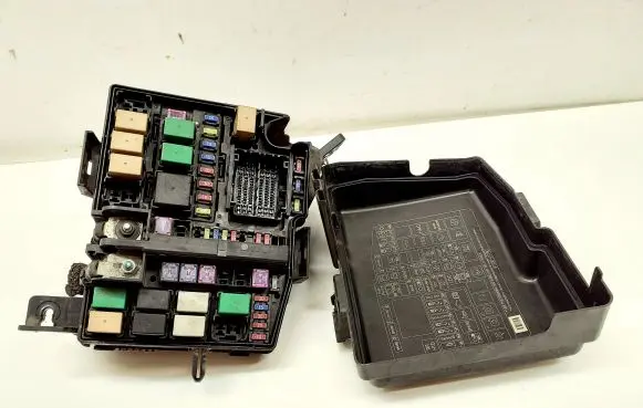 KIA Optima Fuse box set 912392T010 919502T760
