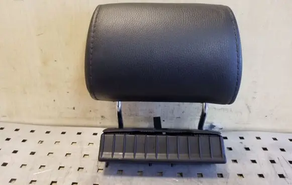 Audi Q7 4L Rear seat headrest 