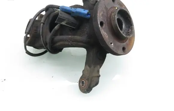 Peugeot 208 I Front wheel hub spindle knuckle 
