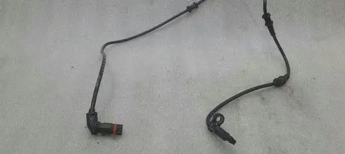 Mercedes-Benz ML W166 ABS wheel speed sensor A1669054002