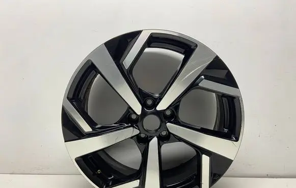 Nissan Qashqai J12 R19 alloy rim N88901