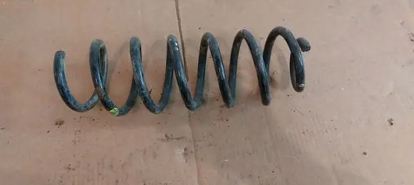 Nissan Qashqai Rear coil spring