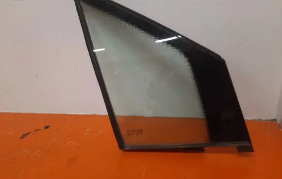 Peugeot 807 Front door window glass four-door 43R-000929