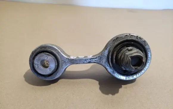 BMW 7 F01 F02 F03 F04 Rear control arm 33326775683 16903210