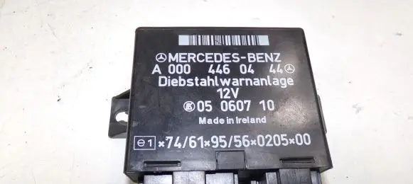 Mercedes-Benz Vito Viano W638 Other relay 0004460444