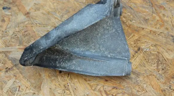 Audi A6 S6 C5 4B Engine mounting bracket 4B3199307D
