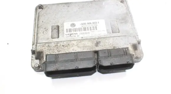 Volkswagen Polo Engine control unit/module 03D906033F 5WP40298