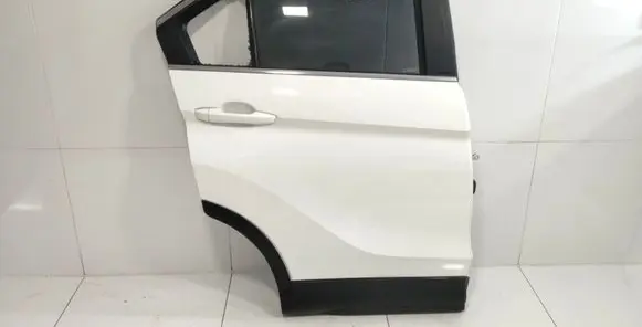Mitsubishi Eclipse Cross Rear door