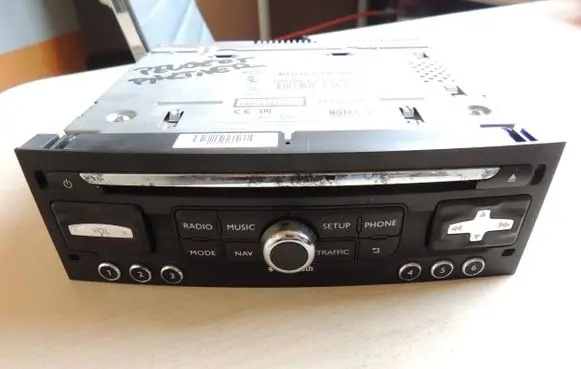 Peugeot Partner Radio/CD/DVD/GPS head unit 98083776XT