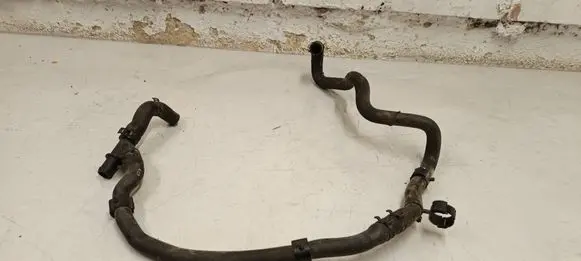 Coolant pipe/hose