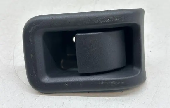 Volvo XC60 Engine bonnet (hood) release handle 30779851