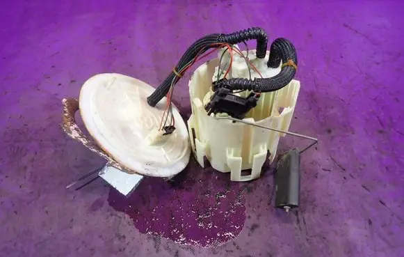 Opel Astra H In-tank fuel pump
