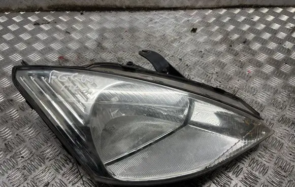 Ford Focus Headlight/headlamp