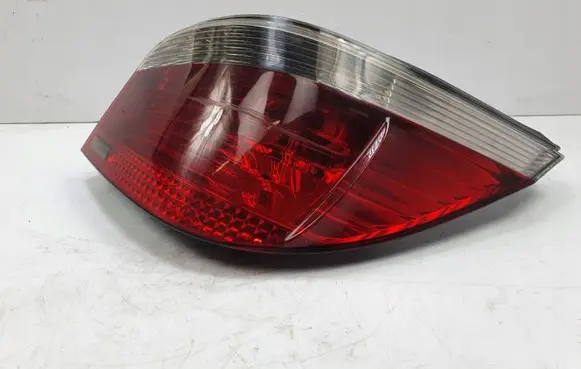 BMW 5 E60 E61 Rear/tail lights 6910768