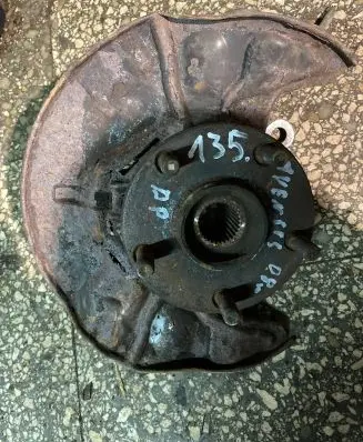 Toyota Avensis T250 Front wheel hub