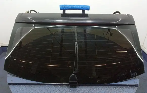 Volkswagen Touareg I Rear windscreen/windshield window 
