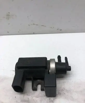 Volkswagen PASSAT B5.5 Turbo solenoid valve 8E0906628A 02T016 72290330