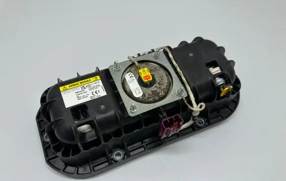 Volvo XC40 Passenger airbag P30747212