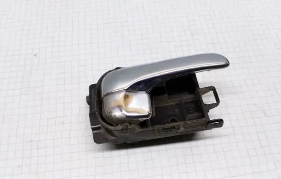 Nissan Almera Tino Rear door interior handle