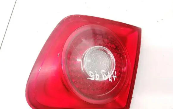 Volkswagen Jetta V Tailgate rear/tail lights 1K5945094J