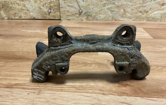 Alfa Romeo 147 Front Brake Caliper Pad/Carrier 