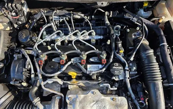 Opel Zafira C Engine block 