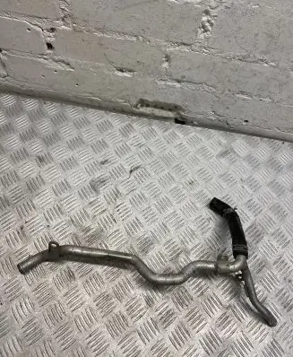 Audi A8 S8 D3 4E Engine coolant pipe/hose 057103227