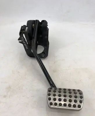 Mercedes-Benz GLE W167 Brake pedal A1672900200