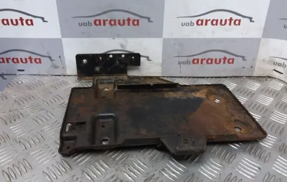 Battery tray