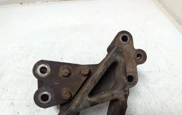 Volkswagen Sharan Engine mounting bracket 7M0199308B 7M0199312C