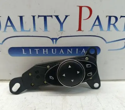 Mercedes-Benz CLS C219 Wing mirror switch 2118216079