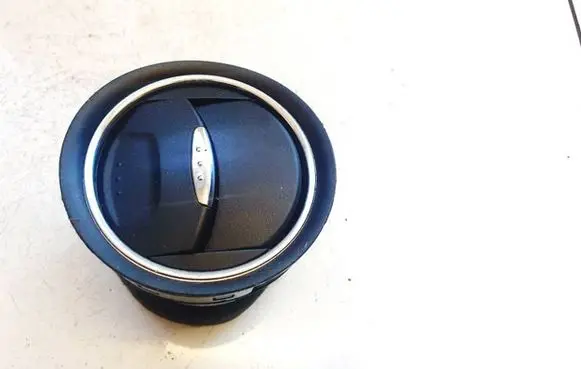 Dash center air vent grill