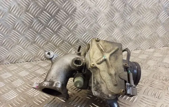 Toyota Avensis T220 Engine shut-off valve 27020 8967221020