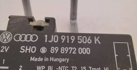 Volkswagen Golf IV Coolant fan relay 1J0919506K 898972000