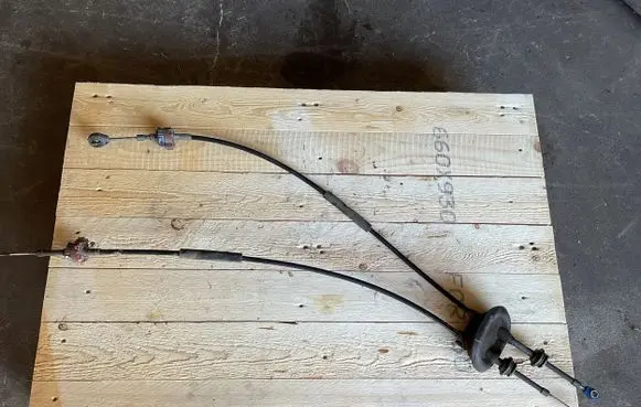 Citroen C3 Gear shift cable linkage 
