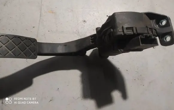 Audi A6 S6 C6 4F Accelerator throttle pedal 4F1723523B